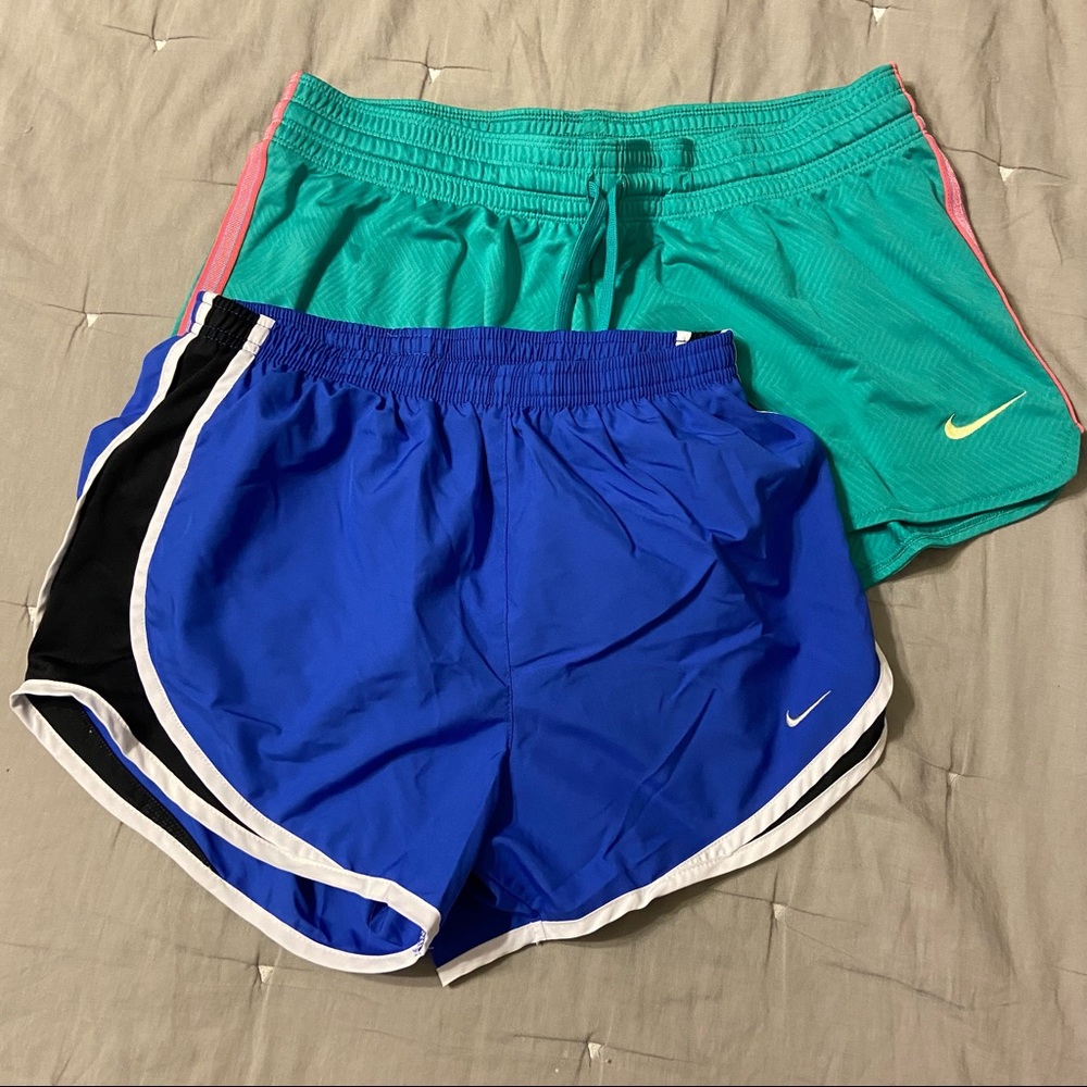 Set of 2 Nike Dri-Fit shorts